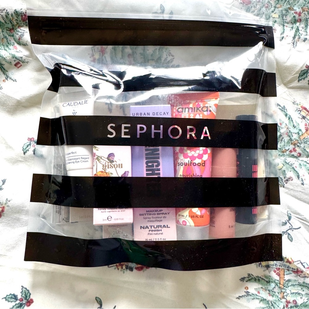 Sephora Cyber Week Product Collection - Picture 2 of 2